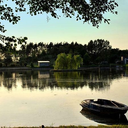 Vila Agrowczasy Nad Stawem Gartatowice Exteriér fotografie